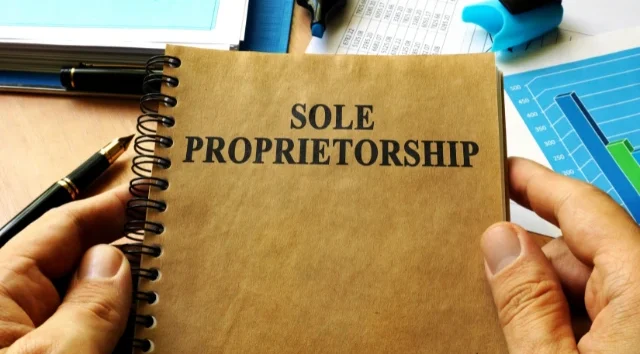 Difference Between Sole Proprietorship and a Corporation