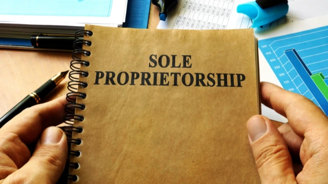 Difference Between Sole Proprietorship and a Corporation